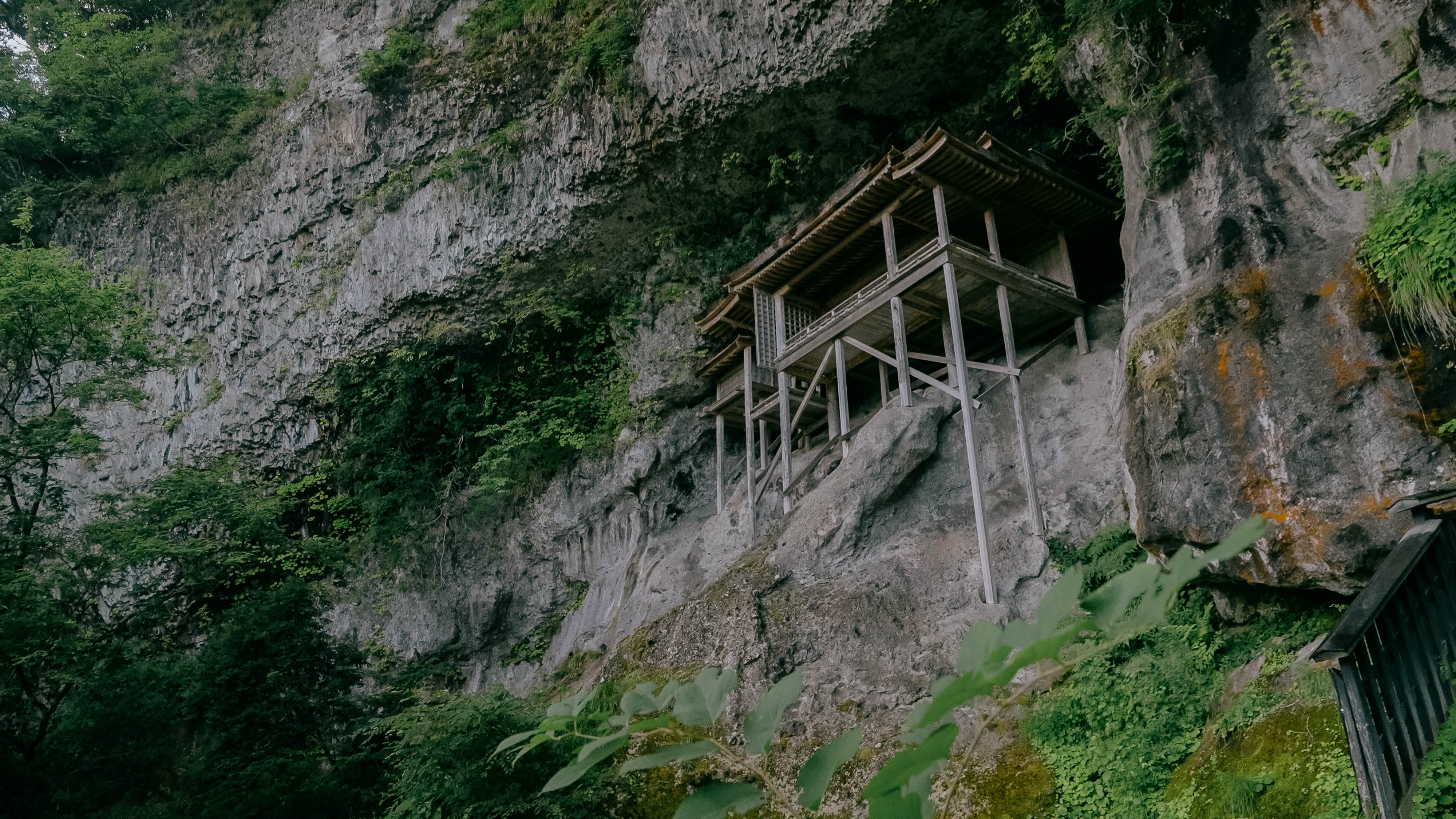 三徳山 投入堂2-1