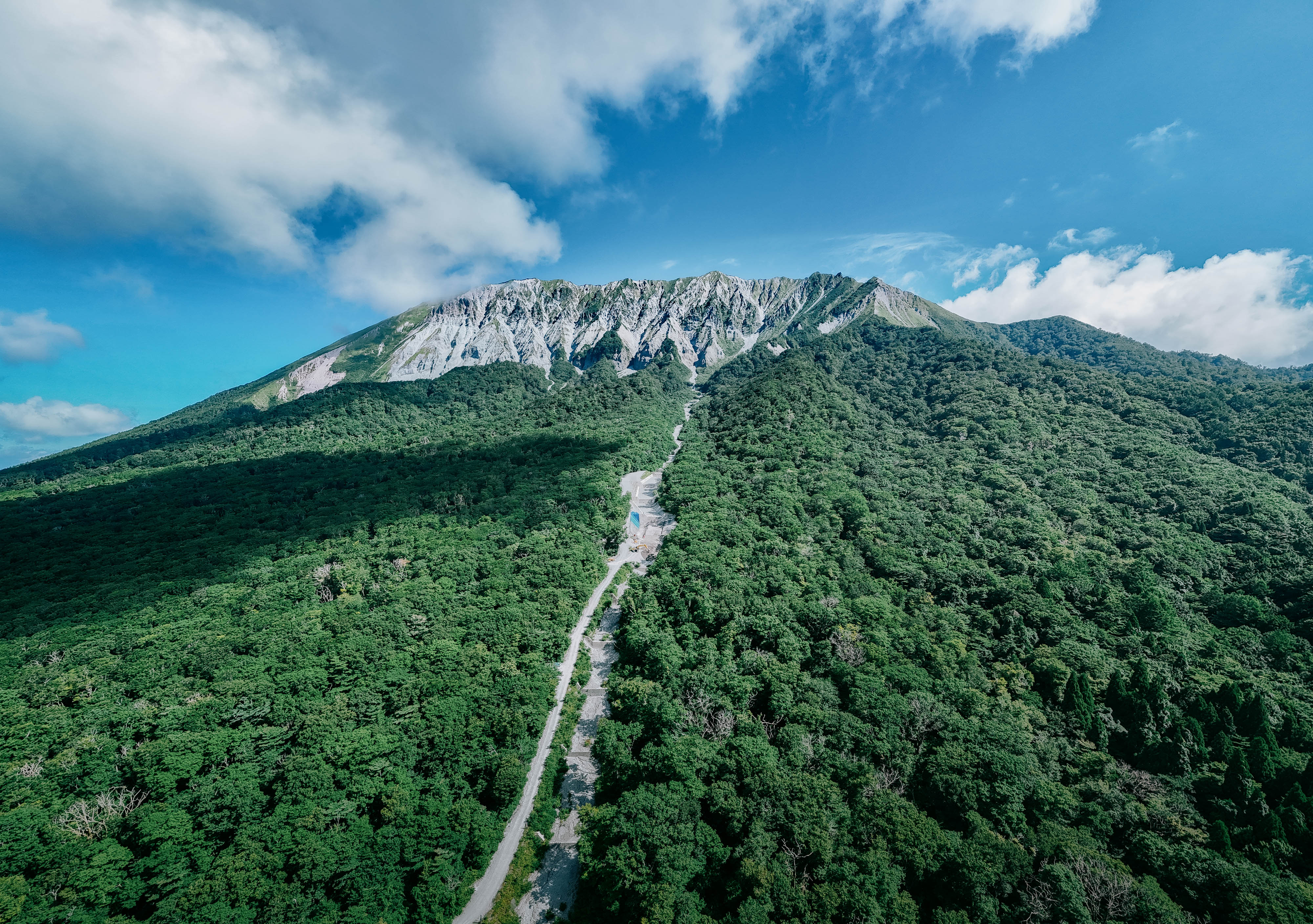 大山 全景