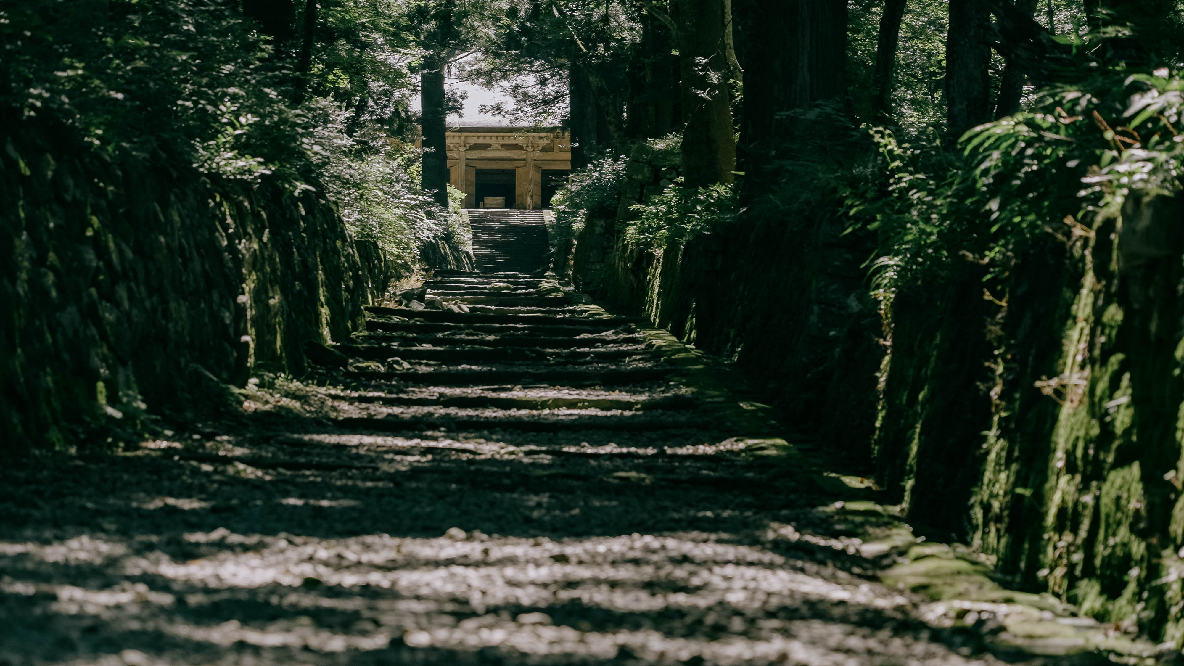 大山 阿弥陀堂への道
