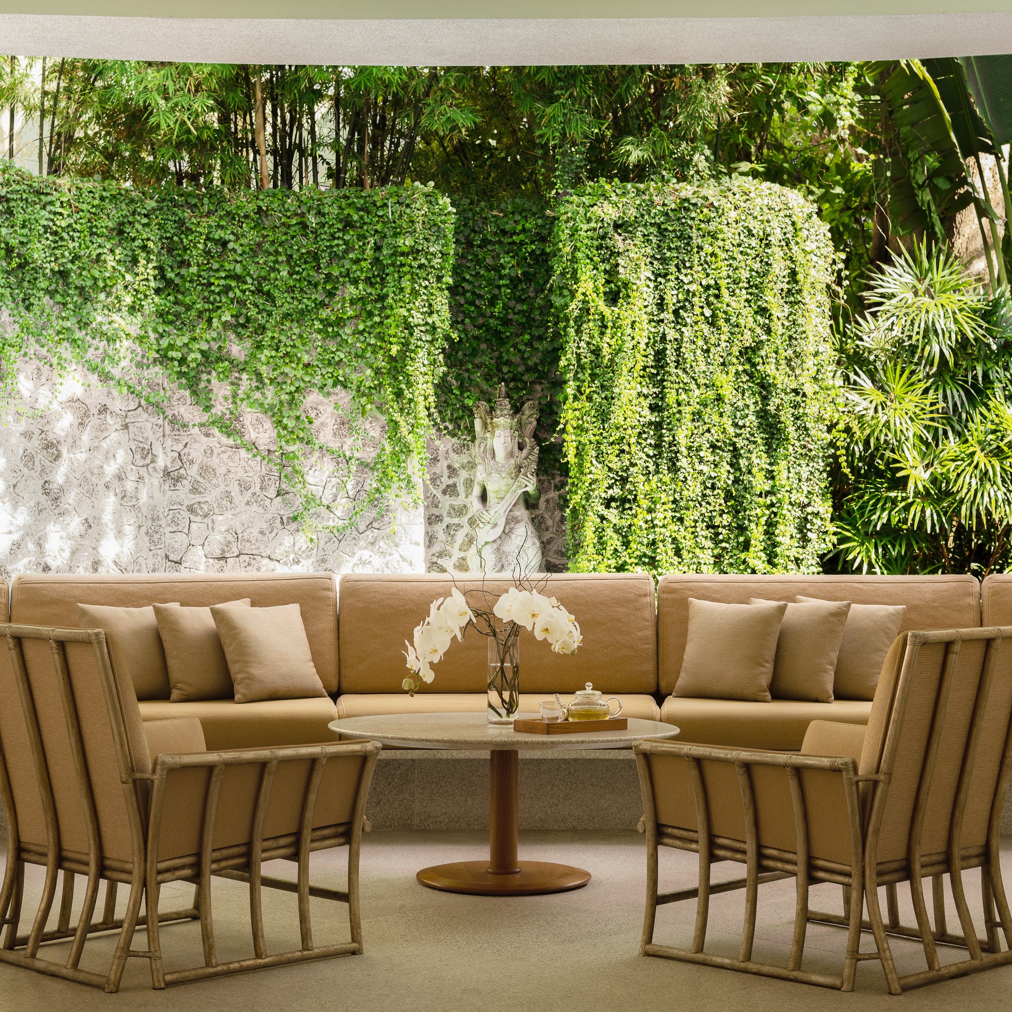 Chiva-Som Hua Hin_ Orchid Lounge (5)