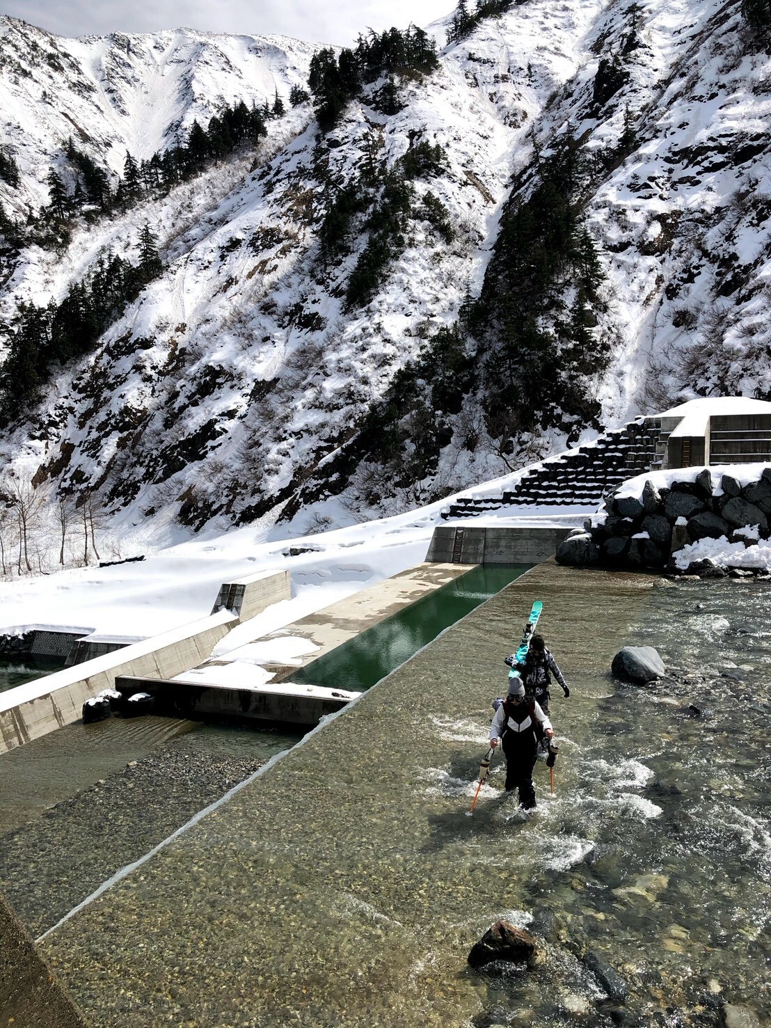 Navigating snow bridges and lower dam exit